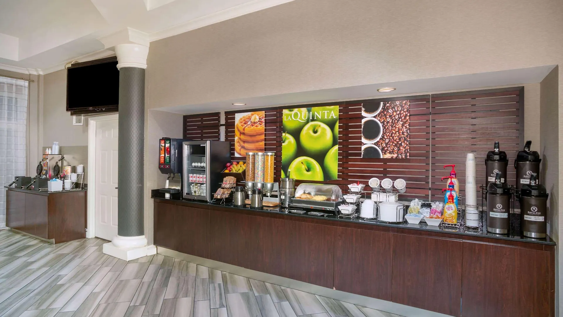 Hotel La Quinta By Wyndham St. Louis Westport Maryland Heights 3*,