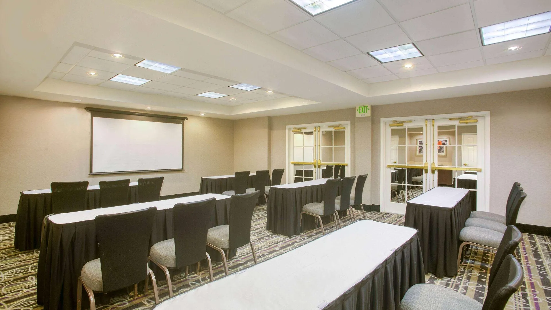 Hotel La Quinta By Wyndham St. Louis Westport Maryland Heights