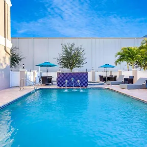 Hotel La Quinta By Wyndham Tampa ***