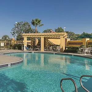 La Quinta & By Wyndham Airport Hotel Ontário